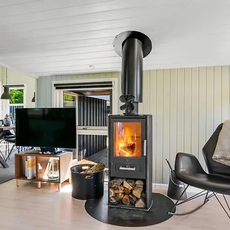 Bryti - 500m From The Sea By Interhome Ferienhaus *